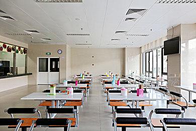 KK官方对战平台邀您畅玩周年庆！砸金蛋赢大奖！